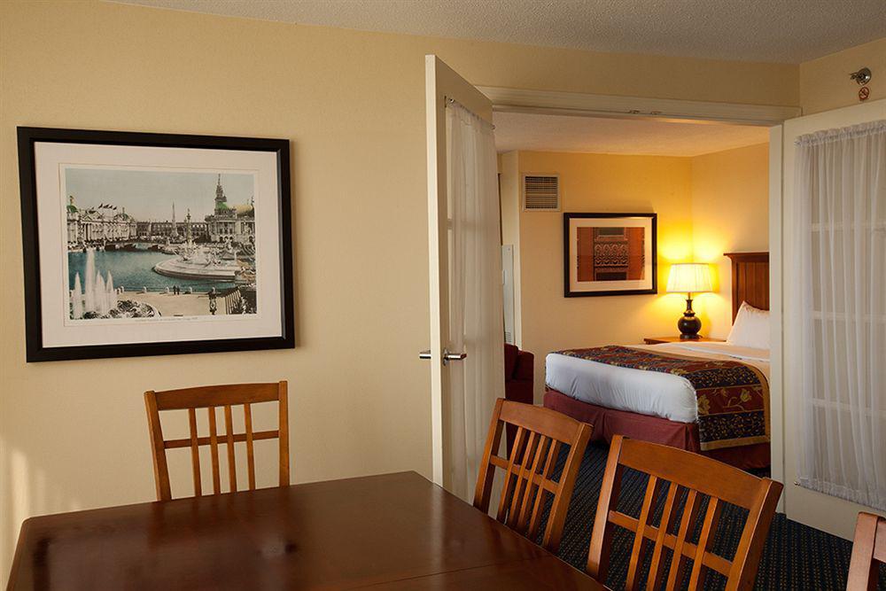 Doubletree By Hilton Chicago - Oak Brook Ξενοδοχείο Εξωτερικό φωτογραφία