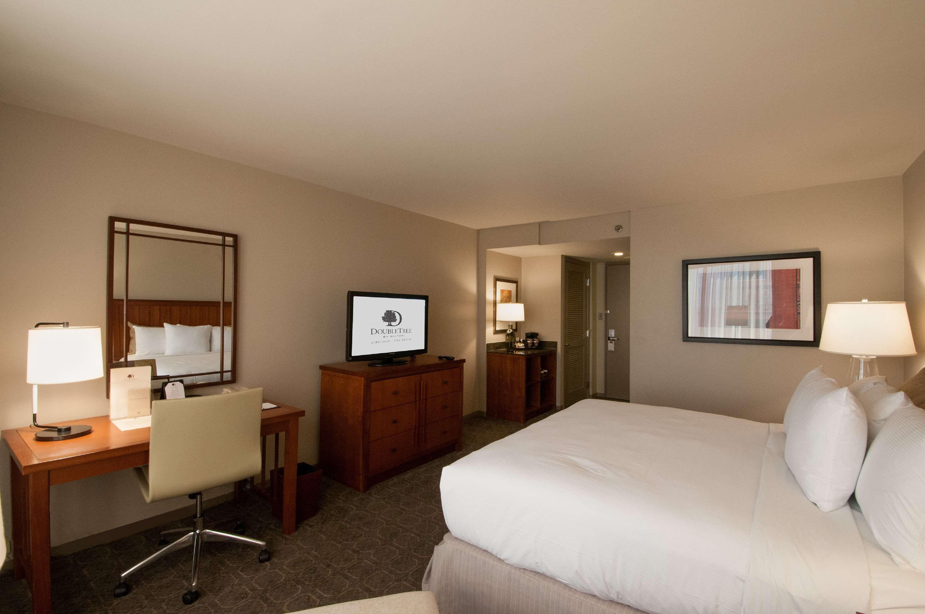 Doubletree By Hilton Chicago - Oak Brook Ξενοδοχείο Εξωτερικό φωτογραφία