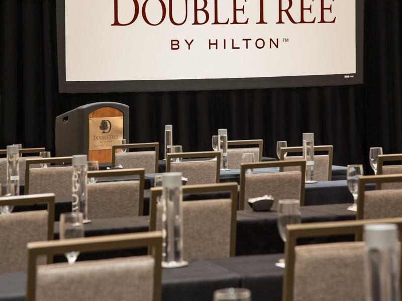 Doubletree By Hilton Chicago - Oak Brook Ξενοδοχείο Εξωτερικό φωτογραφία